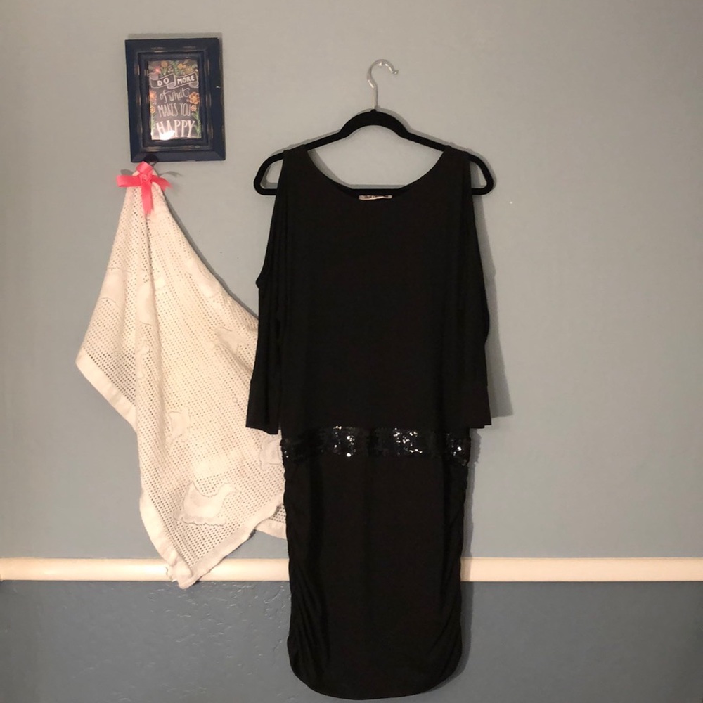 True Freedom black Sequined belt formal dress